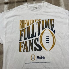 Modelo Football White T Shirt Mens Size XL Cerveza Brewed For Full Time Fans