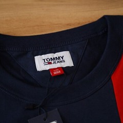 Tommy Hilfiger Men’s Chest Embroidered Logo Short Sleeve Crew Neck T-Shirt Tee