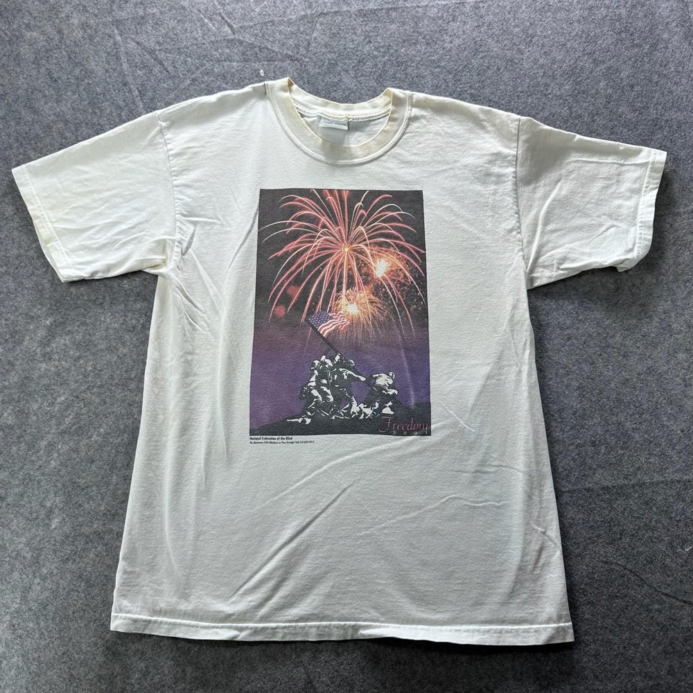 Active Wear Shirt Men 50 White Freedom Fireworks Graphic Ultra Cotton Heavy
