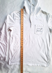 Vineyard Vines Hooded T Shirt Mens Size S White with Navy Whale Logo Pocket
