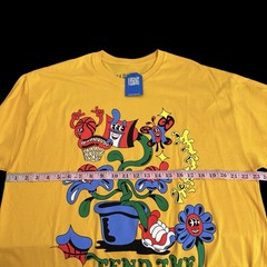 Market Studios XL Unisex T-Shirt Tend The Market Graphic Tee Yellow Multi New