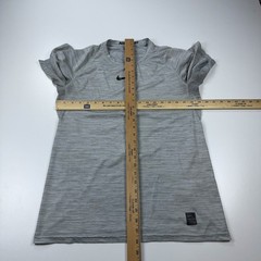 Nike Pro Shirt Mens Medium Gray Crew Neck Lightweight Stretch Training Swoosh