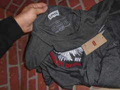 LEVI’S BIG MENS EAGLE LOGO TSHIRT SIZE 3XLT NEW WITH TAGS