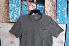 Men’s Old Navy Soft-Washed Crewneck T-Shirt Pocket MEDIUM Gray PRE-OWNED