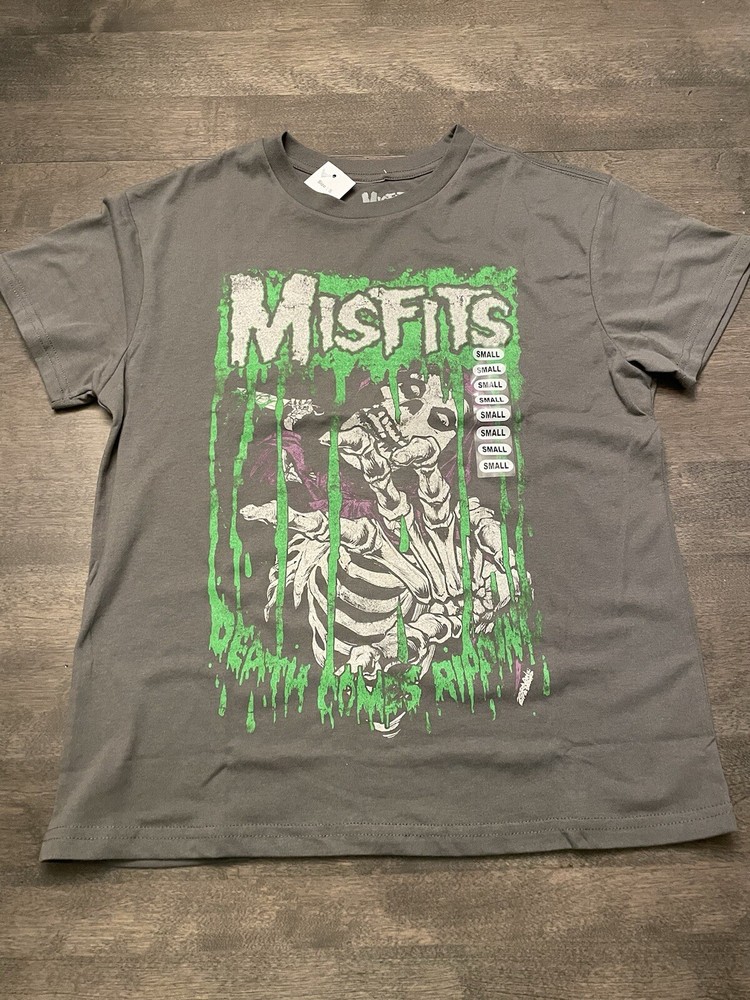 Misfits – Death Comes RIpping Vtg-Stlye T-Shirt – Men’s Punk Rock Shirt Gray