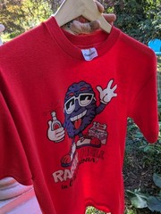 VINTAGE 80s California Raisin Style Raisin Hell In California T-shirt Large Red