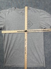 RVCA Shirt Mens M Gray Standard Tee Left Chest Logo Graphic Tee Tagless Casual
