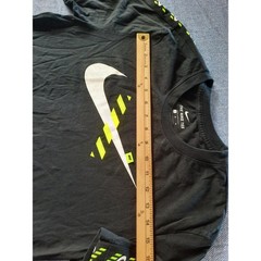 Nike Mens Graphic T-Shirt Black Neon Green Swoosh Big Logo Tape Sleeve Medium