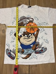 Vintage 1993 Taz Basketball T Shirt Looney Tunes Double Sided USA Large