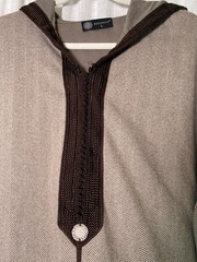 Kounouz Moroccan Fashion Men’s Brown Hoodie Tunic, Hand Made in Morocco Size L