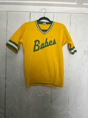 Vintage Downerwear Babes Graphic Number 8 V-Neck Jersey T-Shirt