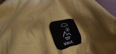 Vast Life Surfer Tee Shirt Beach Outdoor Long Sleeve Yellow Medium NWT CR80