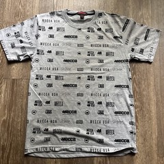 MECCA USA LOGO AOP All Over Print T Shirt Y2K Hip Hop Mens L NWOT Urban Wear