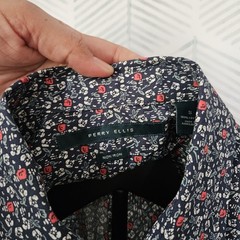 Perry Ellis Men’s SMALL Buttom Up Shirt Long Sleeve Navy/Flowers 100% Cotton