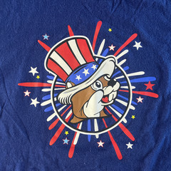 Bucees T-Shirt 4th Of July Land Of The Free Home Of The Beaver 2024 M Buc-ee’s