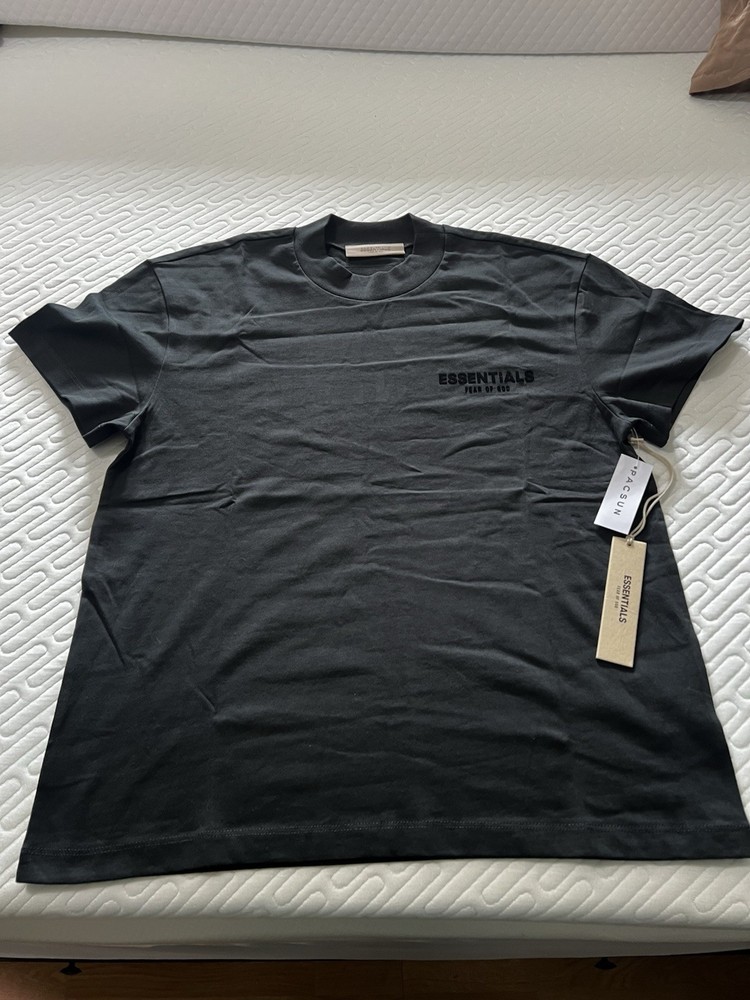 Fear Of God Essentials Tshirt (SS22) Stretch Limo BRAND NEW WITH PACSUN TAGS