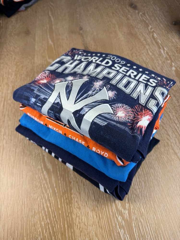 Random 5 For $49 Pro Sports Vintage/Modern Graphic TShirt Bundle! Message size!