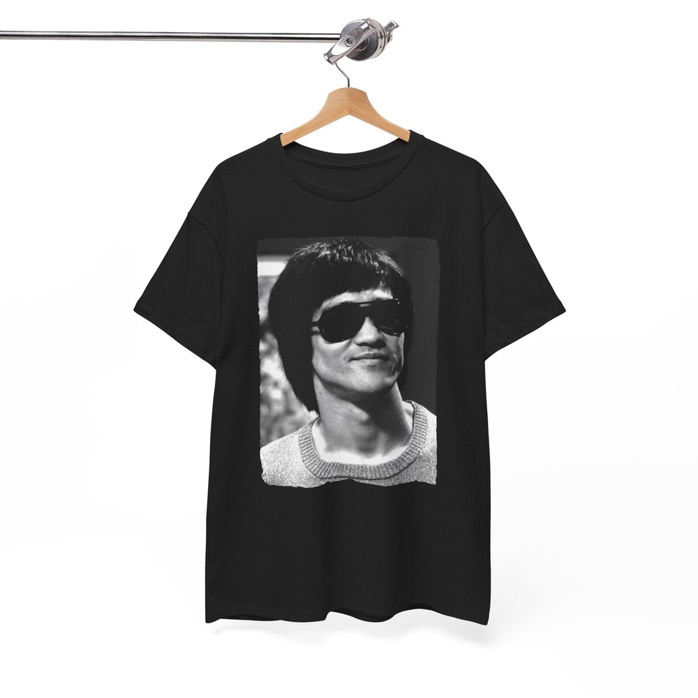 Bruce Lee Vintage Look Retro Vibe Legend Rare Photo Sunglasses Gift Idea Shirt