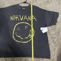 Nirvana Men’s Smiley 1993 Tour Graphic Distress Relax Boxy Tee Size 2XL