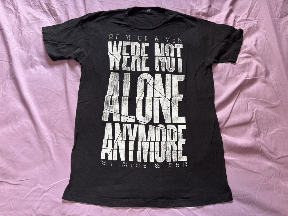 Of Mice And Men Shirt Mens Medium Black Were Not Alone Anymore Concert Tour Band