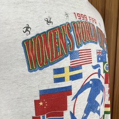 Vintage 90s Paper Thin FIFA Women’s World Cup USA Soccer Flags Graphic Tee XL