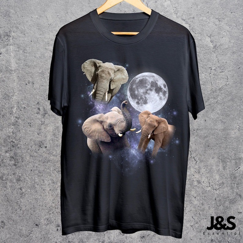 Three Elephant Retro Moon Graphic T-shirt Vintage Elephant Moon Meme S-3XL