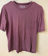 Faherty Sunwashed crew neck pocket tee vista plum 100% organic cotton M casual
