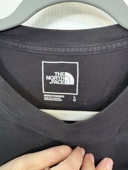 The North Face Men’s Long Sleeve Red Box Tee in black Size Large!