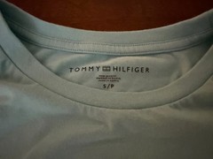 Tommy Hilfiger short sleeve crewneck T-shirt size small
