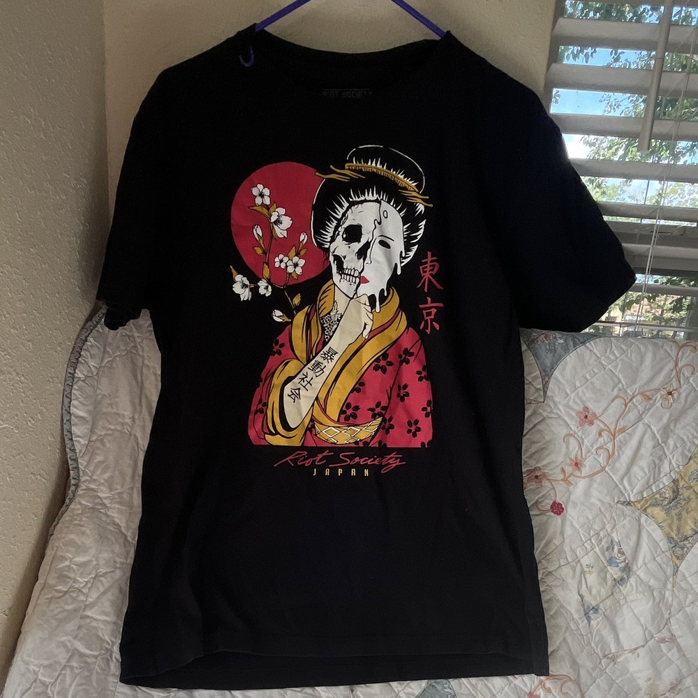 Riot Society Japan Skull Geisha Graphic Print Black Crew Neck Tee Men’s LARGE