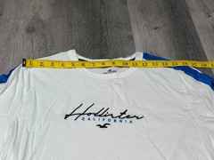 Men’s Hollister T-Shirt White/Blue Embroidered Logo & Shoulder Stripes Tee – L