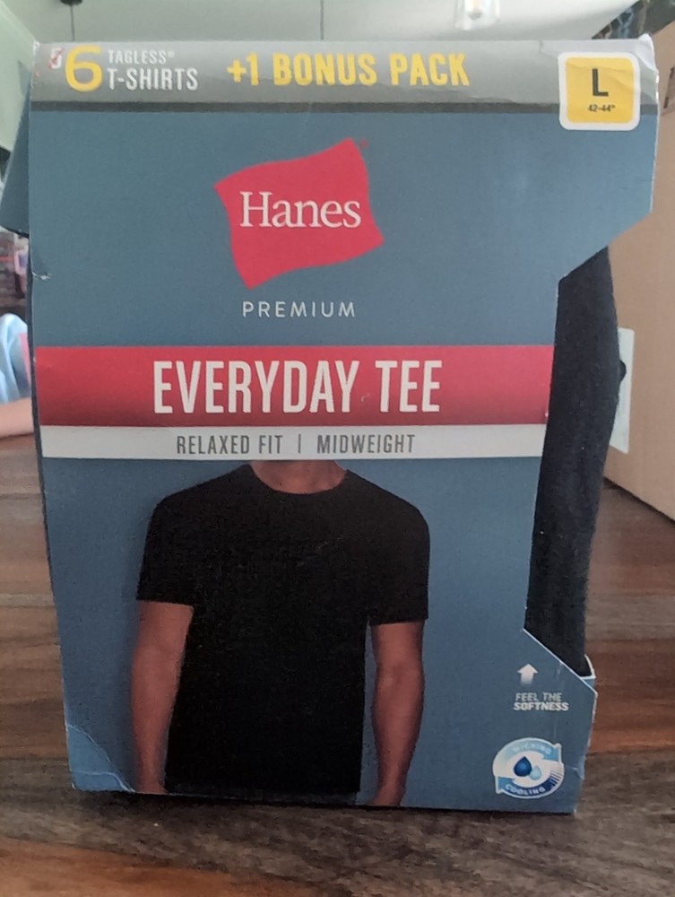 Hanes Premium Everyday Tee Tagless T-Shirts 6+1 Bonus Pack Black Size L (42–44)