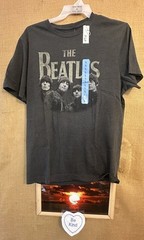 NWT The Beatles Rubber Soul men’s band graphic tee L stretch Official Merchandis