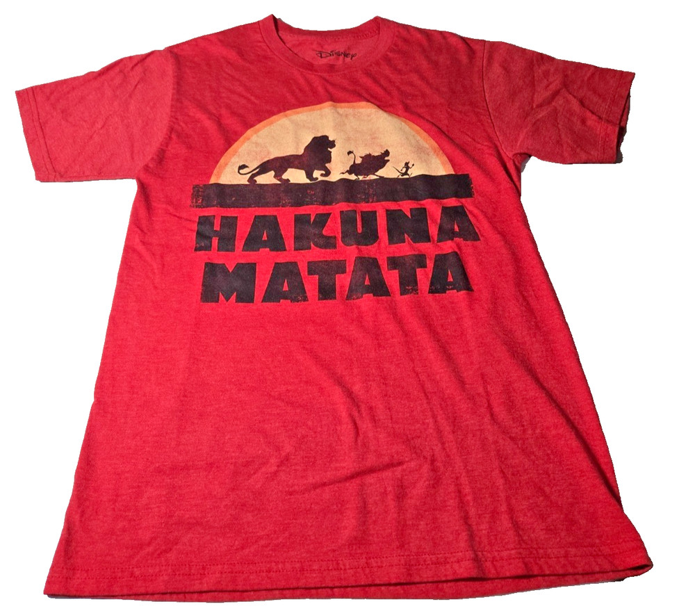Disney Brand The Lion King Movie Scene “Hakuna Matata” Red T-Shirt. Size Small