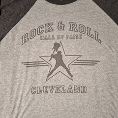 ROCK AND ROLL HALL OF FAME MUSEUM T-Shirt 3/4 Sleeve Size Medium Cotton