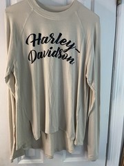 Men’s Long Sleeve Beige Harley Davidson Pull Over Shirt Size Med