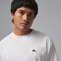 Jordan Men’s Sneaker Patch T-Shirt – White – XS