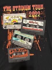 The Stadium Tour 2022 Shirt Men’s Large Motley Crue Def Leppard Poison Joan Jett