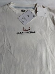 New shirt with label with print on the back