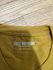 True Religion Men’s Size L Antique Gold Arch Logo Crew Neck Tee $59 NWT #106189