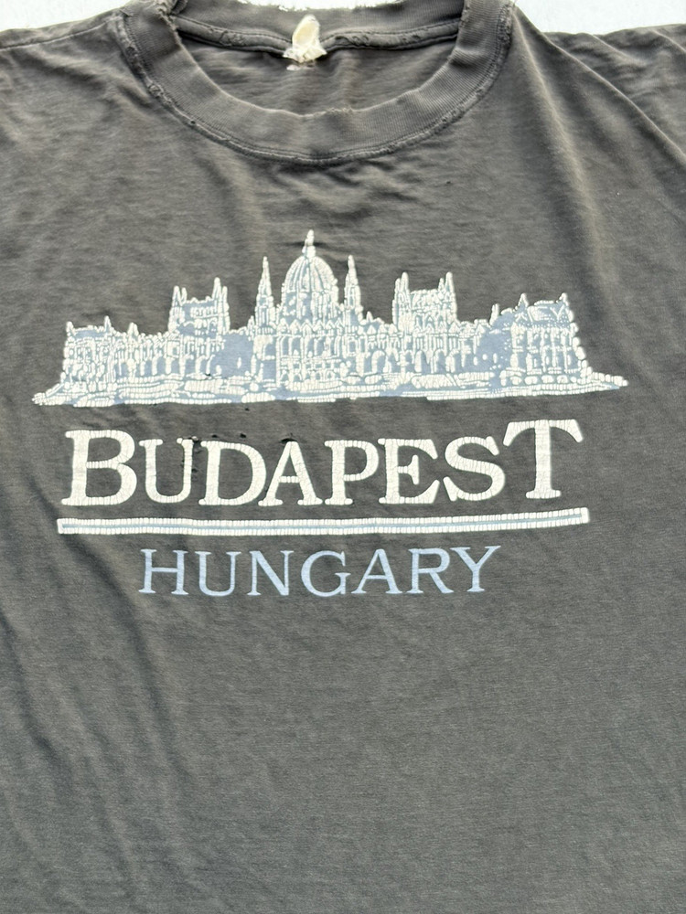 Men’s Vintage Budapest T-Shirt Black Spell-Out XL Hungary HOLES Thrashed Paper