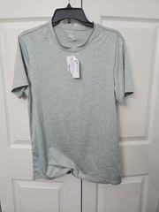 32 DEGREES COOL MEN’S SHORT SLEEVE CREW NECK SHIRT Medium Green NWT
