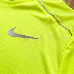 Nike Men’s Dri-Fit Miler Running Training Top T-Shirt CU0326-702 Volt NWT Size S