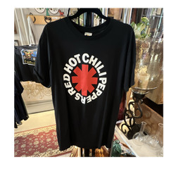 Bay Island Sportswear Men’s Red Hot Chili Peppers Graphic Logo Crew Tee L Black