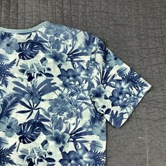 Fresh Brand Shirt Men Medium Blue Hawaiian Tropical Floral Beach Surf Cotton Tee