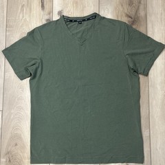 Public Rec Mens Go To V Neck Shirt Performance Stretch Pima Cotton Green Size M