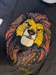 Adult Large The LION KING T-Shirt Mufasa Simba Black Tribal Disney Parks Aztec