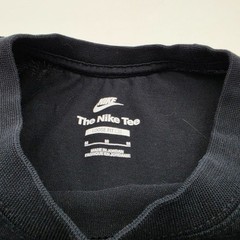 The Nike Tee M90 Air Max Men’s Shirt Size Medium Black Loose Fit IB1382-010