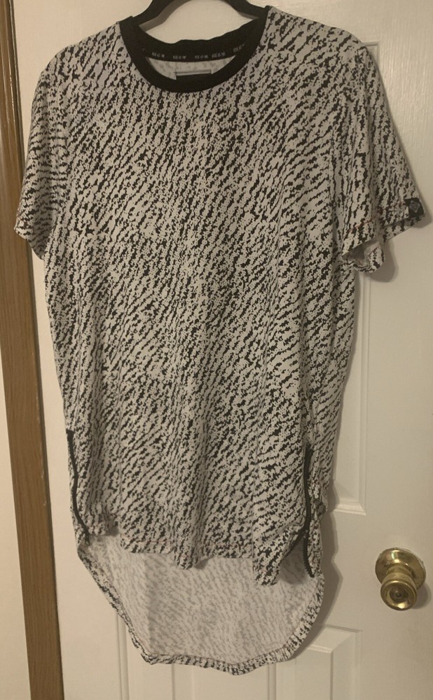 RISE AS 1NE White/Black Shirt w/Zippers High Low Shirt Medium Item #1161