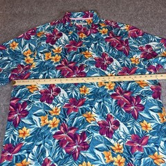 Tommy Bahama 100% Silk Hawaiian Shirt XXL Tropical Floral Camp Button Up Mens